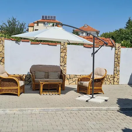 Sineva Πανσιόν 3*