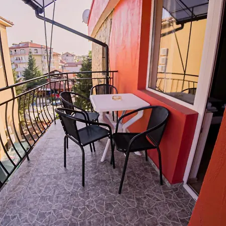 Sineva Πανσιόν Ράβντα