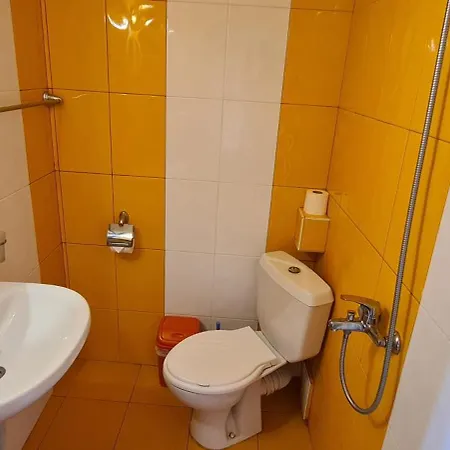 Pensión Sineva Ravda