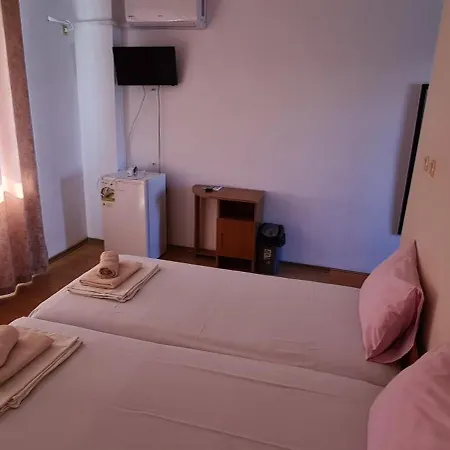 Pensión Sineva Ravda