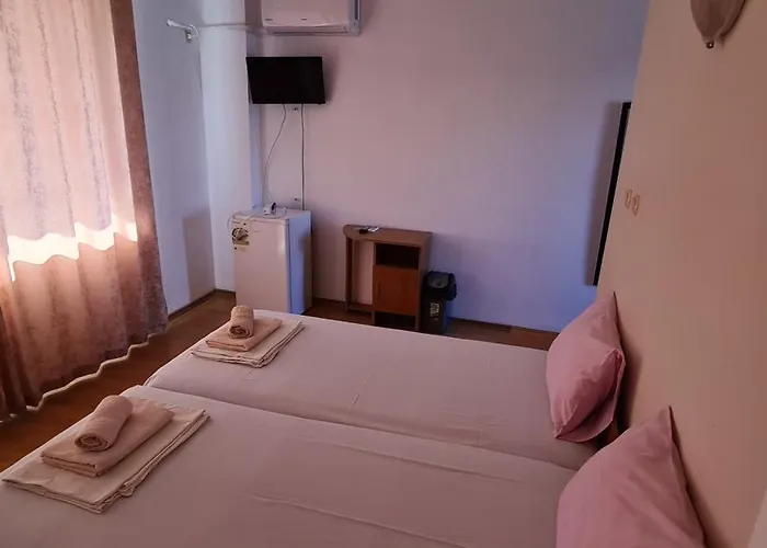 Pensionat Sineva Ravda